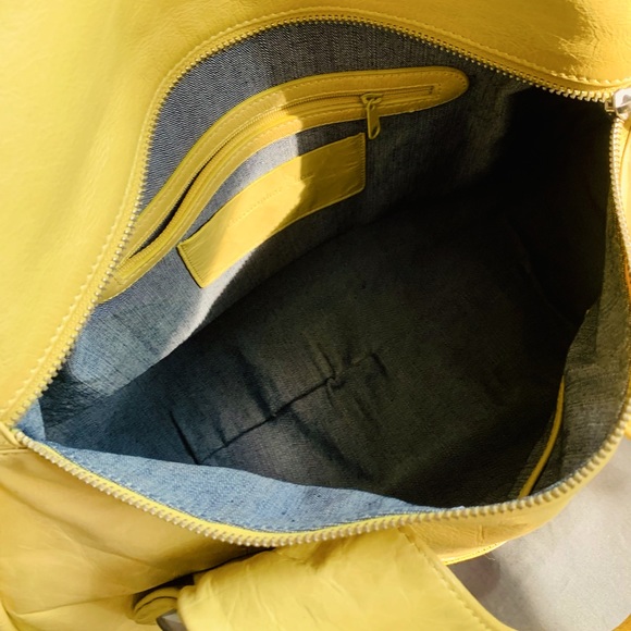 ✨Christopher Kon✨ Yellow Leather Handbag W/Chrome Buckle Hardware & Dusk Bag - Picture 11 of 16